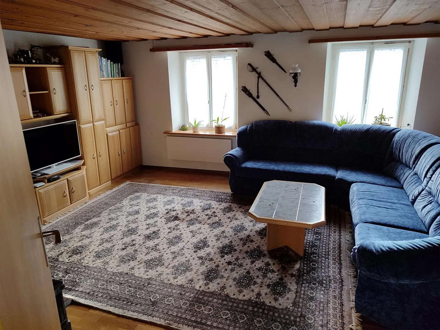 Casa unifamiliare di 6 stanze con grande giardino e capanno - Foto 5 di 17