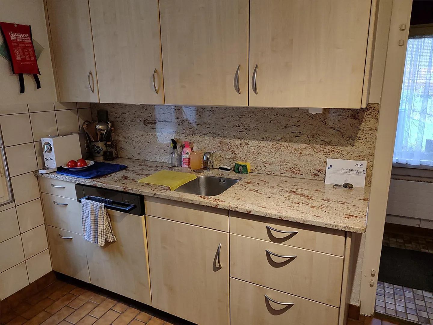 Casa unifamiliare di 6 stanze con grande giardino e capanno - Foto 7 di 17