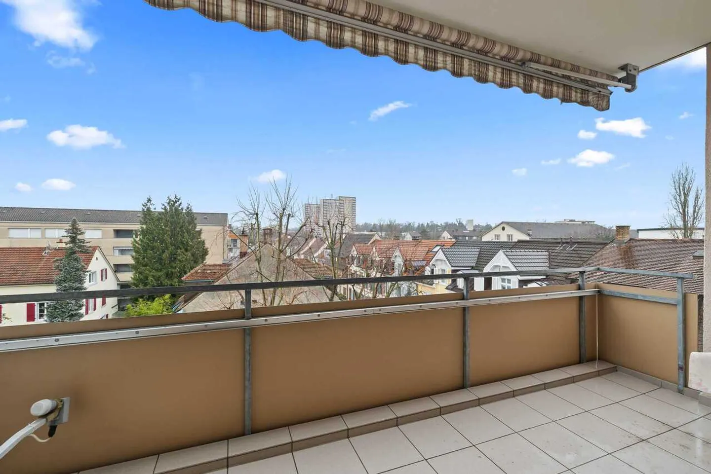 3.5-room apartment with balcony & garage for sale in Birsfelden - Photo 8 of 13