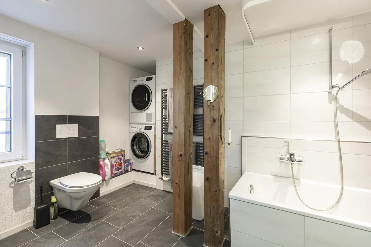 Multi-family house with versatile apartment mix and ancillary areas - Photo 7 of 9