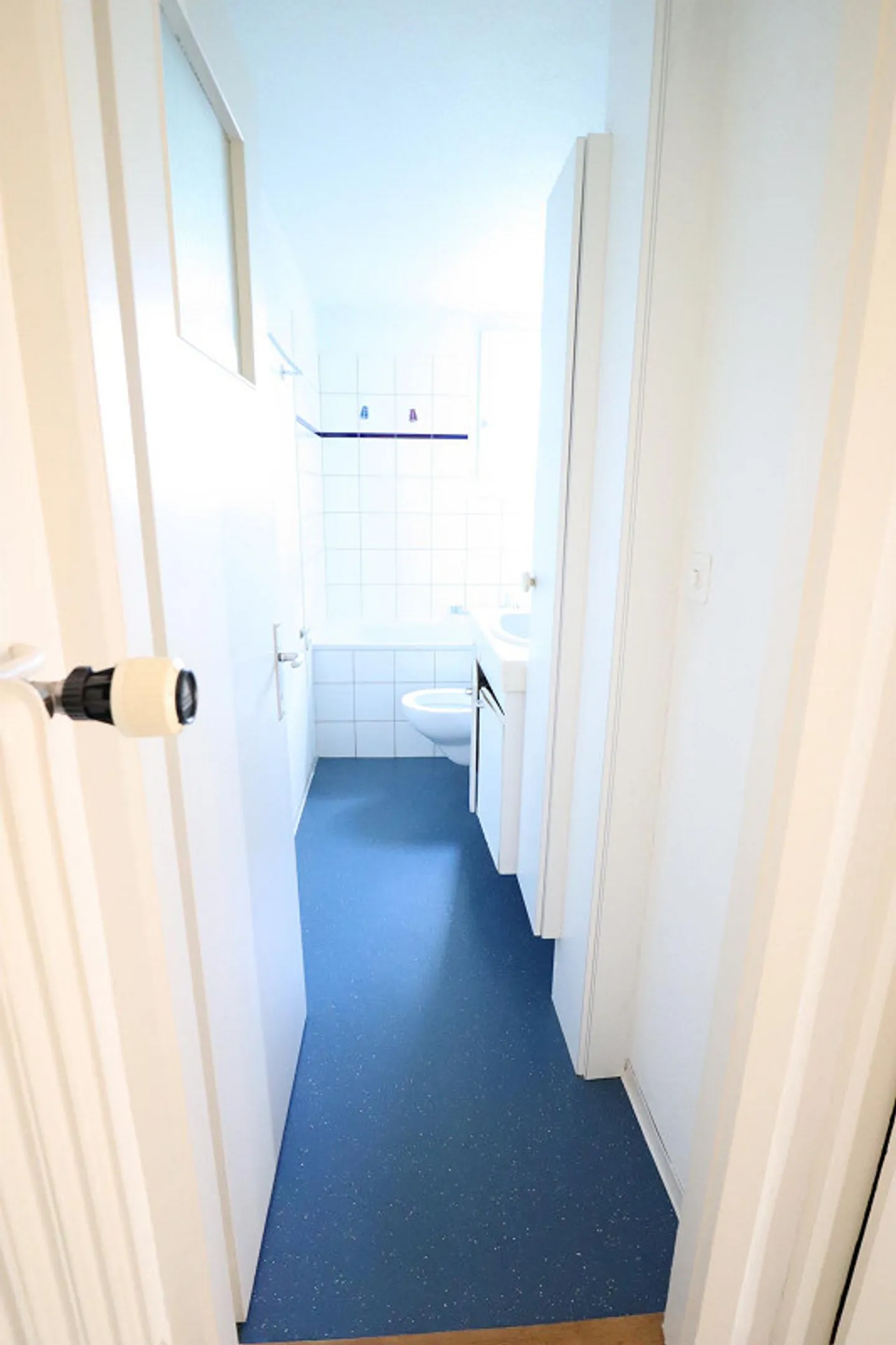 4.5 stanze in un quartiere tranquillo e soleggiato - Foto 6 di 10