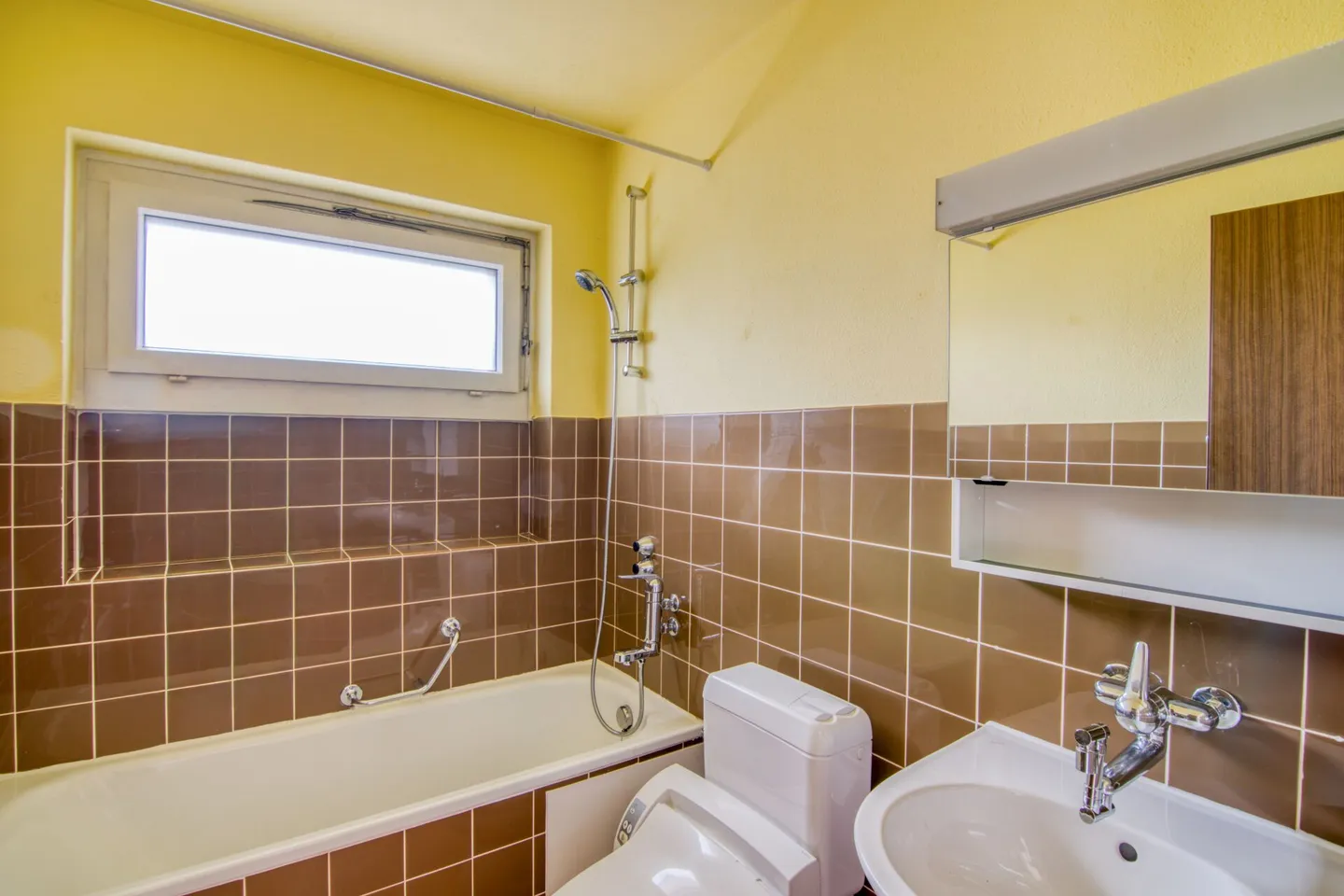 Rückzugsort am Wohlensee: 3.5-Zimmer-Wohnung mit 2 Balkonen & einem Einstellhallenplatz - Foto 13 von 22