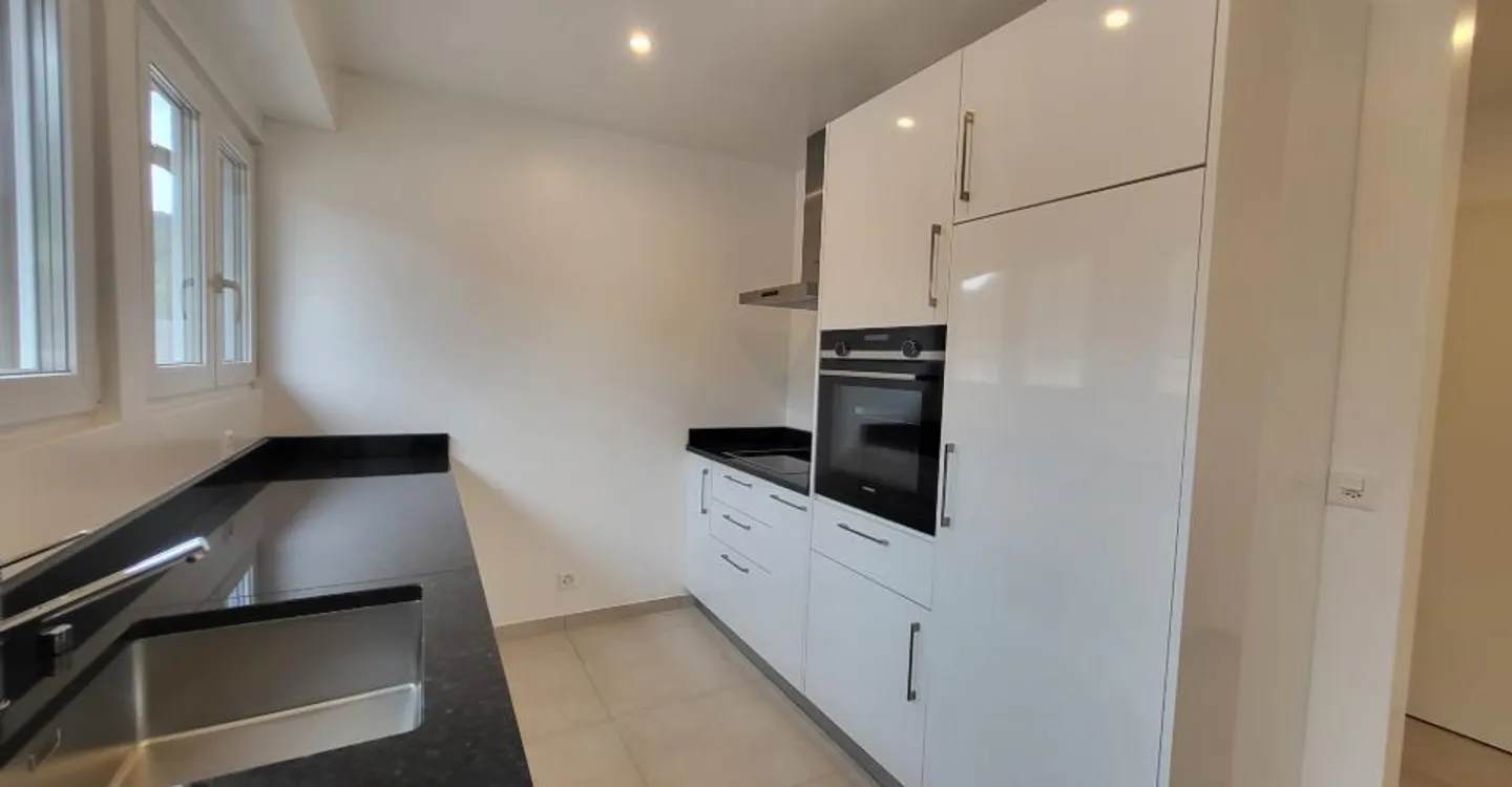 Appartement Charmant à Couvet - Photo 1 sur 11