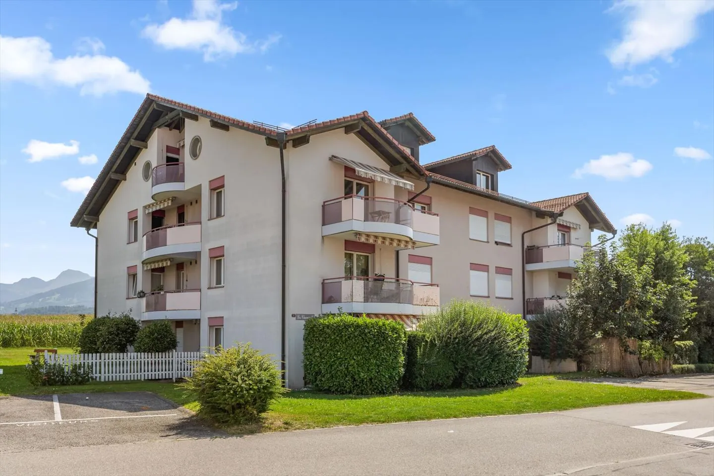 Renovierte 2,5-Zimmer-Wohnung in Bossonnens - Foto 1 von 7