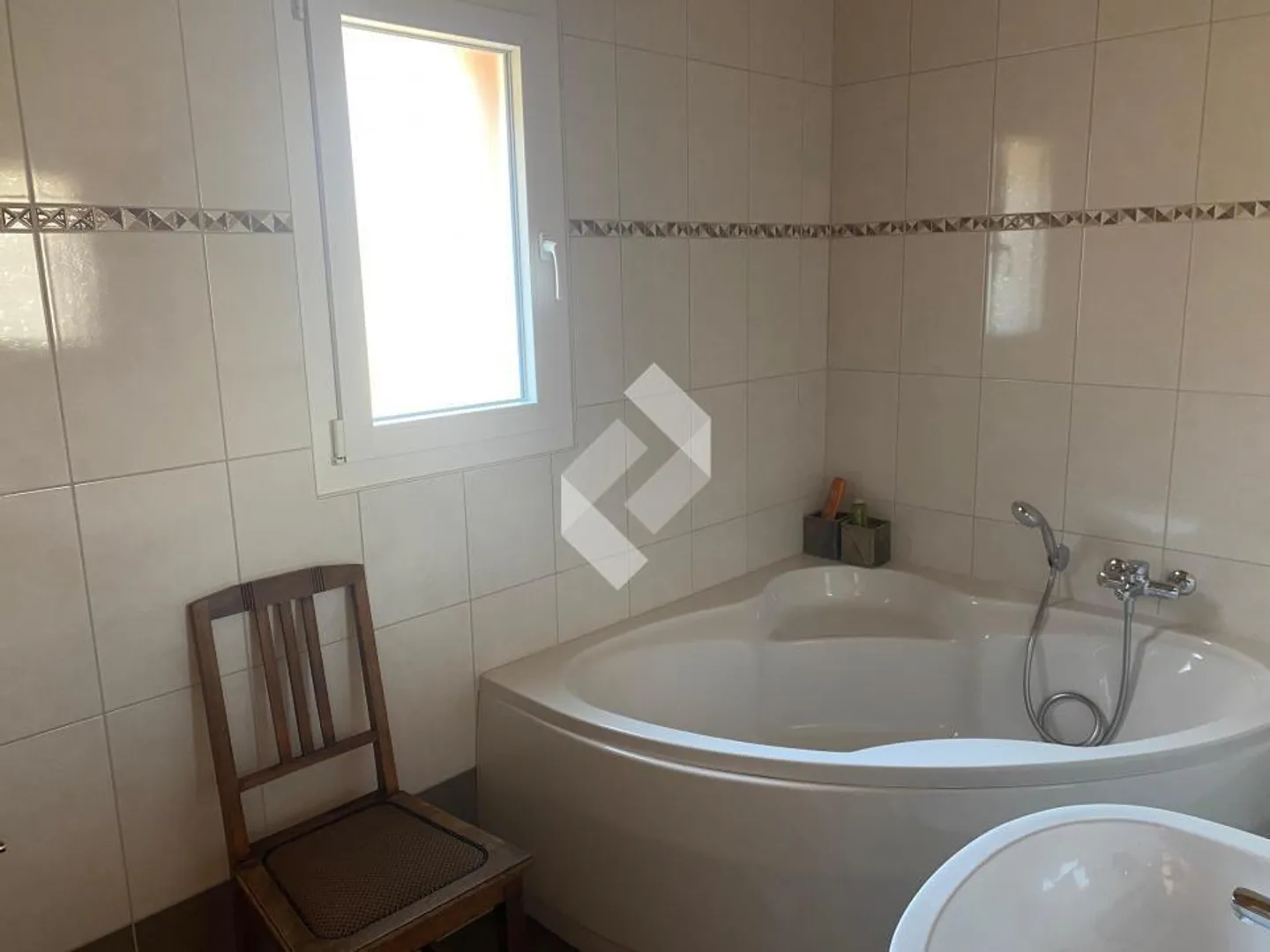 Coup de coeur : villa mitoyenne de 4.5 pièces avec terrasse plein Sud ! - Photo 13 sur 13