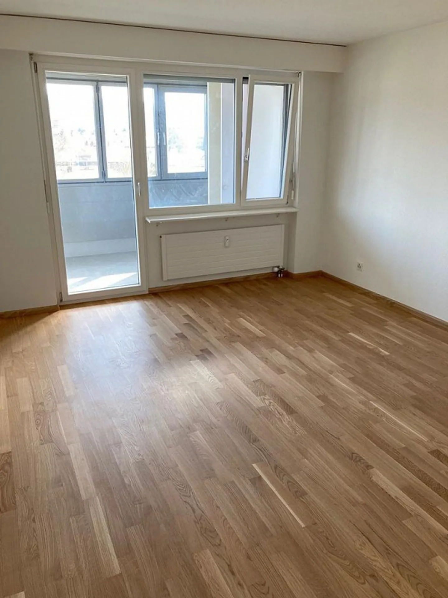 Grosszügige Wohnung mit Balkon - Foto 5 von 9