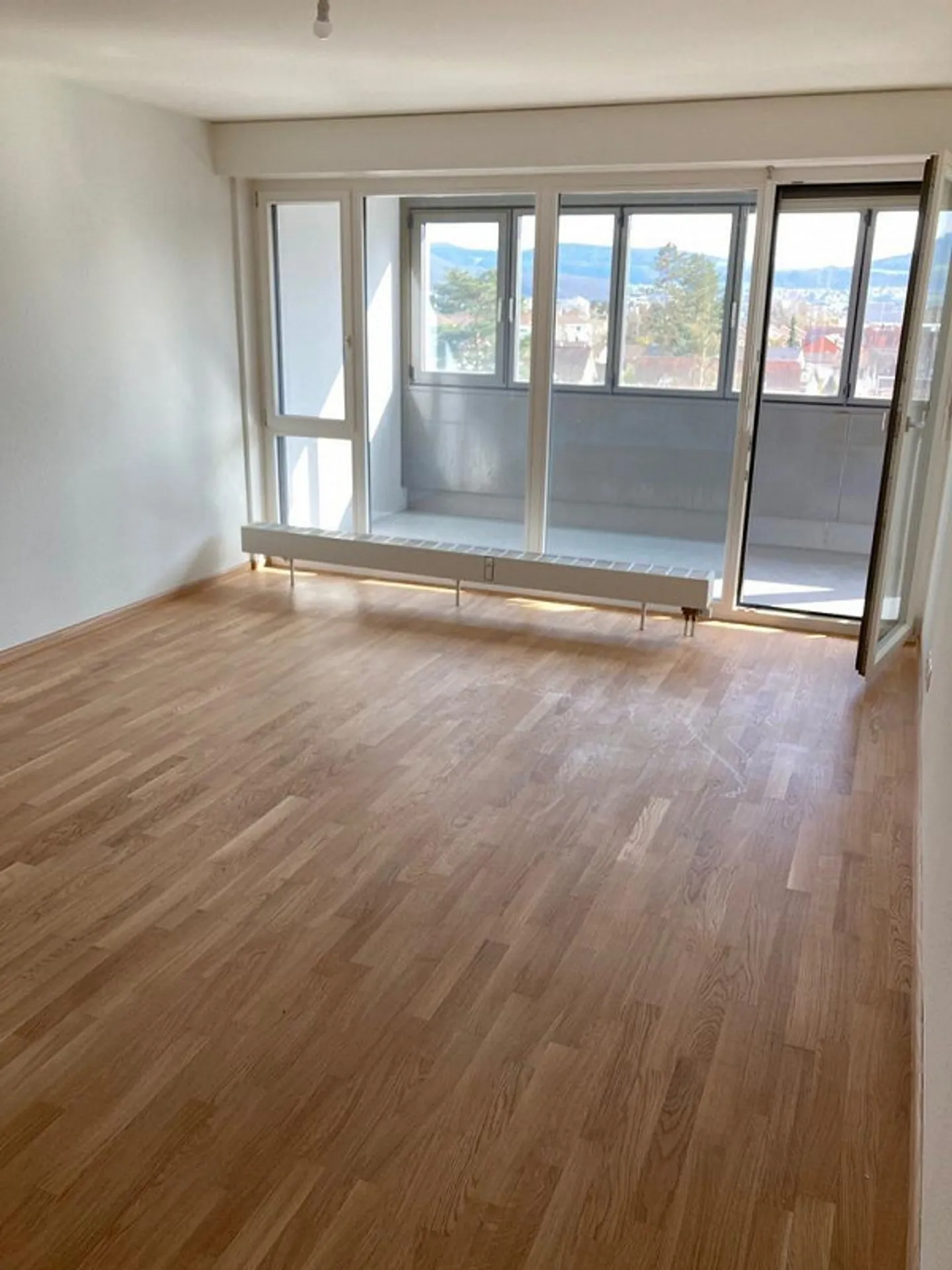 Grosszügige Wohnung mit Balkon - Foto 9 von 9