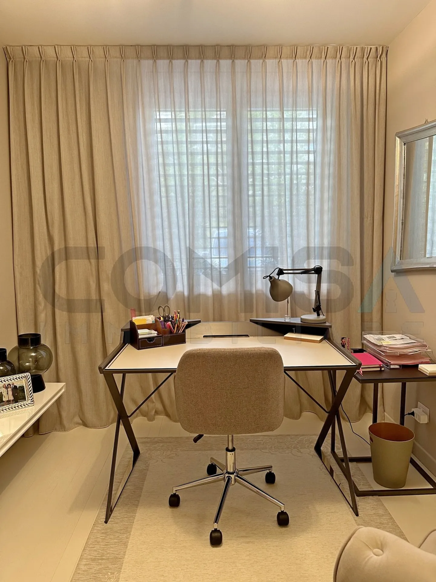 Elegant Apartment with Garden - Photo 9 of 10