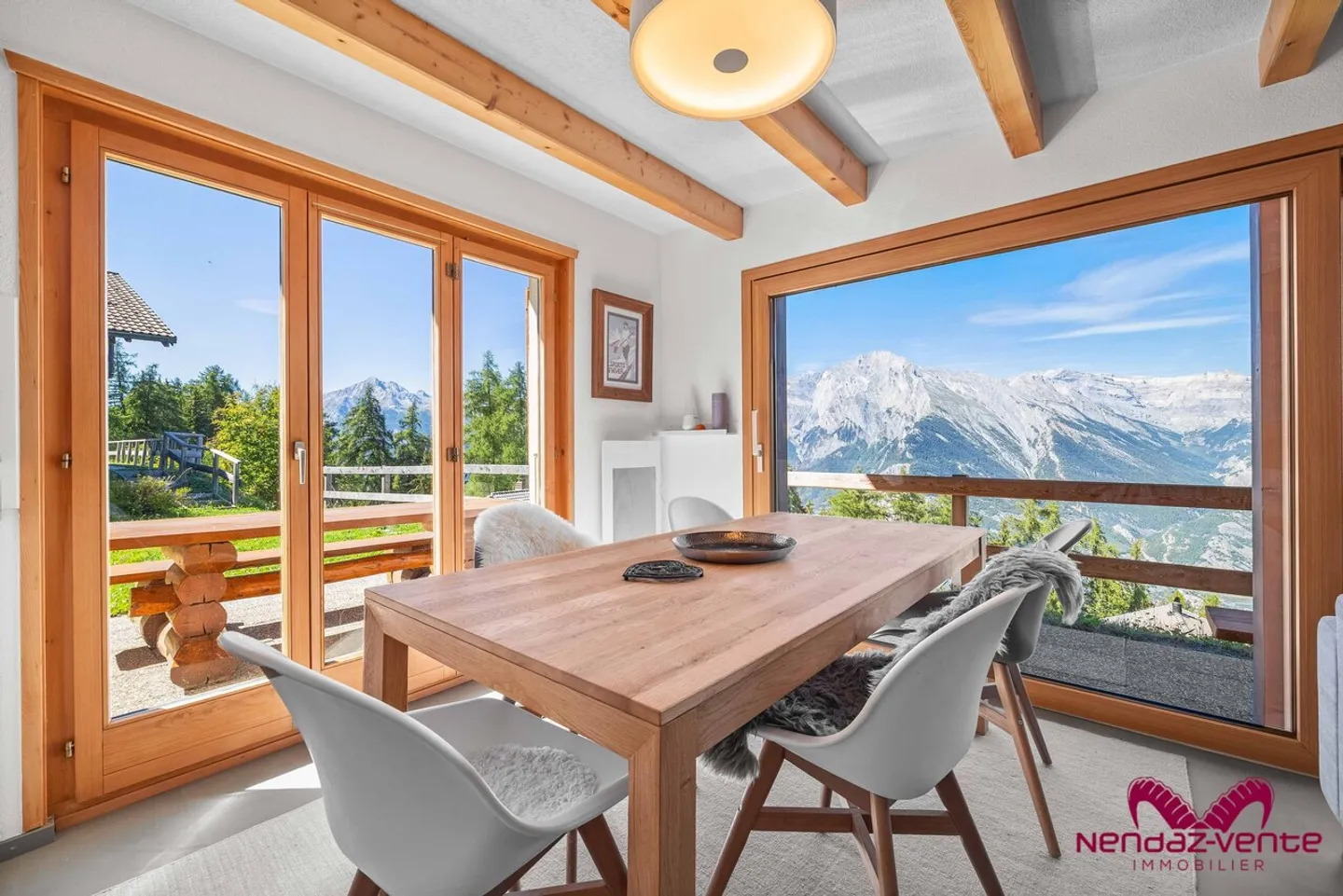 Magnificent 4.5-room chalet with stunning views - sale to foreigners - Photo 4 of 19