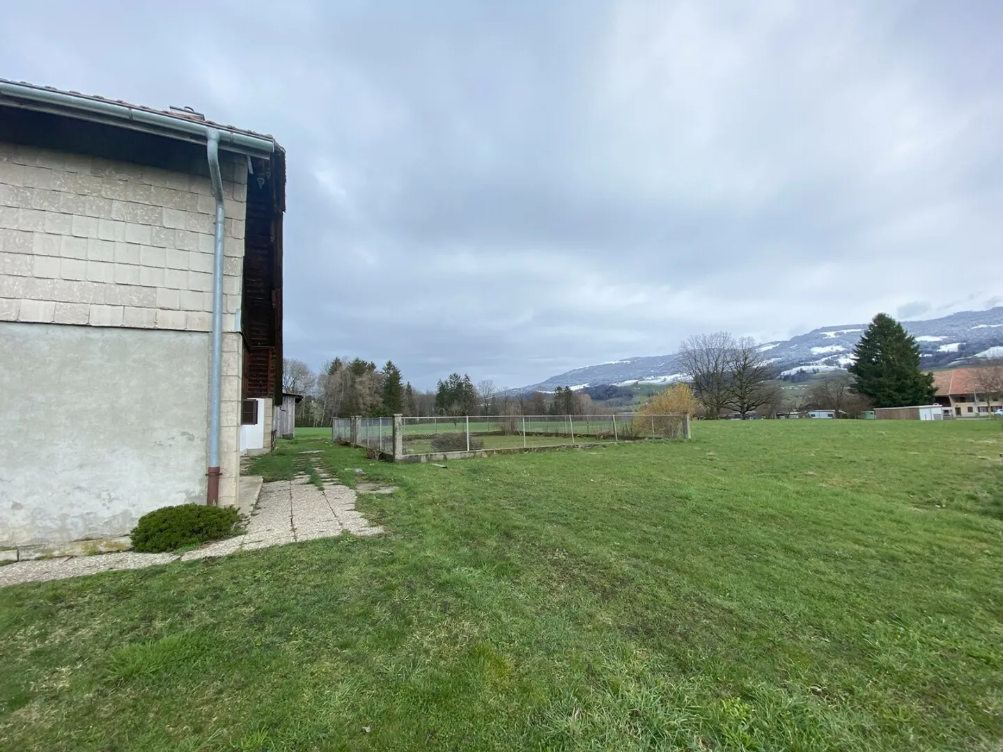 Historischer Bauernhof zu vermieten, nur wenige Schritte vom See entfernt - Foto 2 von 12