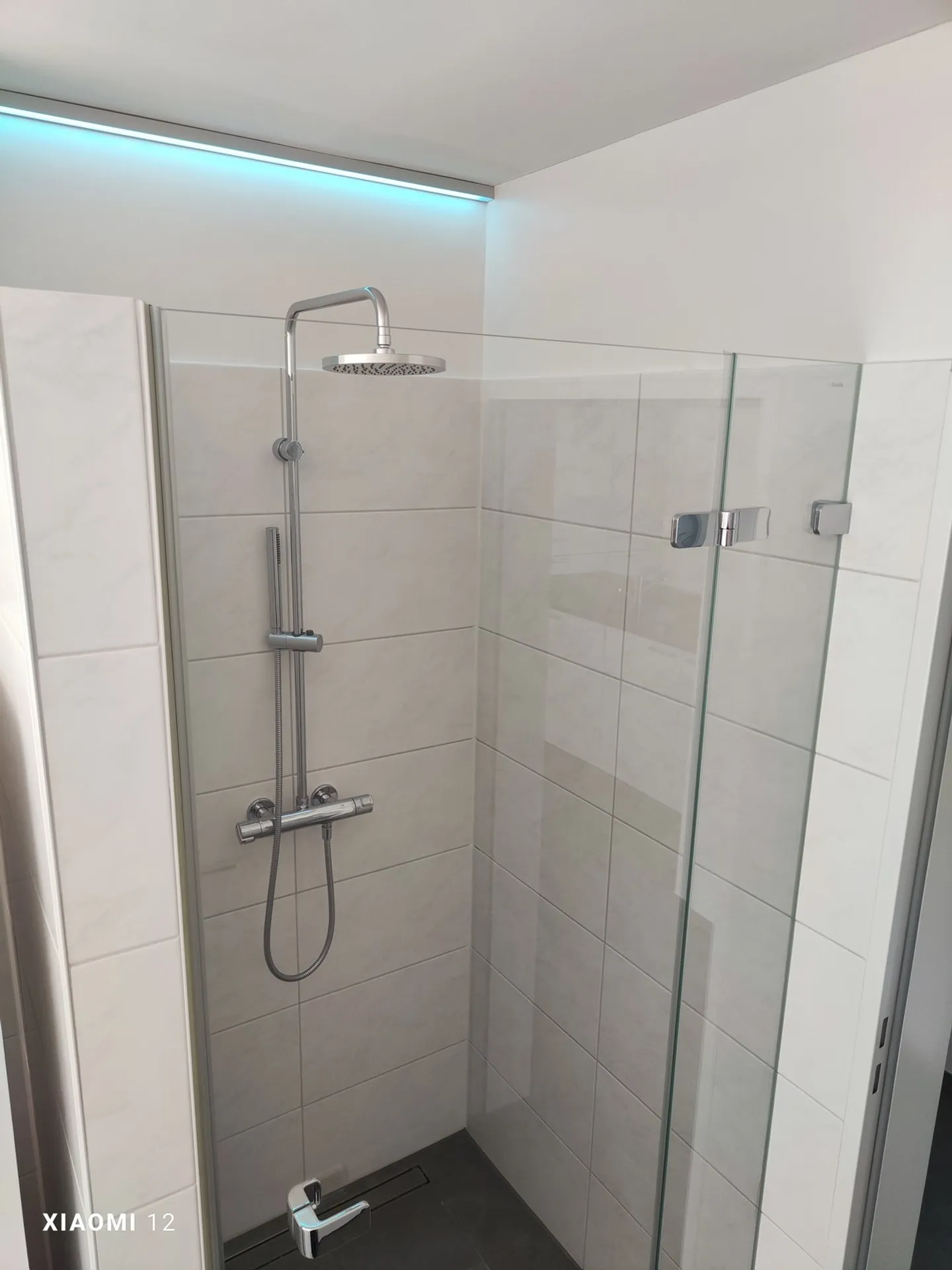 Appartement exclusif de 3,5 pièces (4ème étage) en face du Zwinglihaus - Photo 12 sur 29