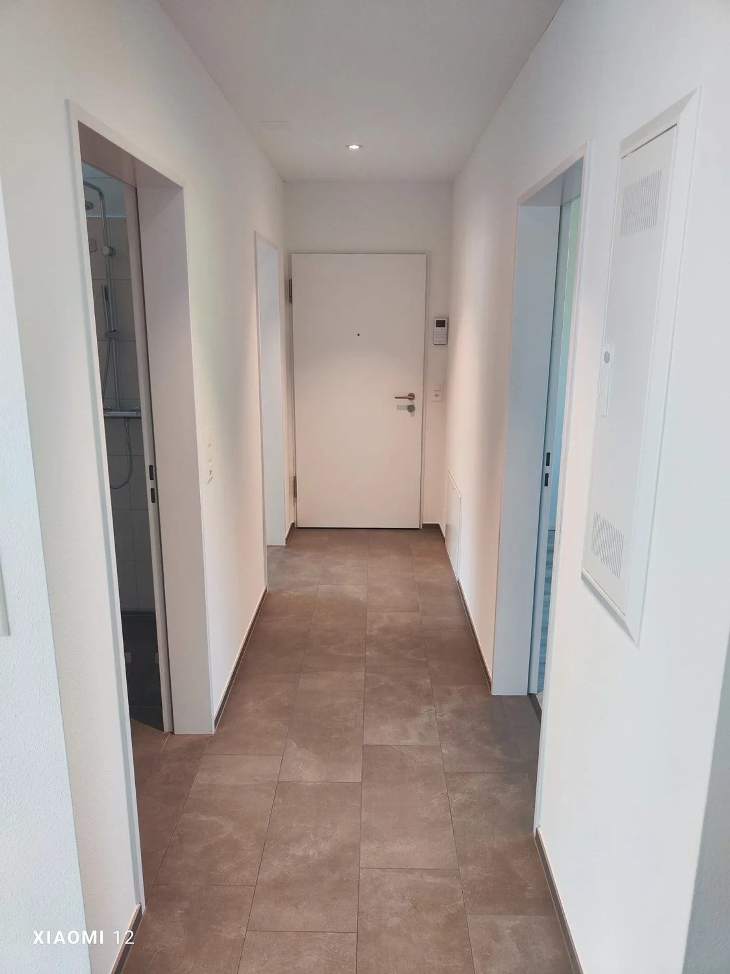 Appartement exclusif de 3,5 pièces (4ème étage) en face du Zwinglihaus - Photo 7 sur 29