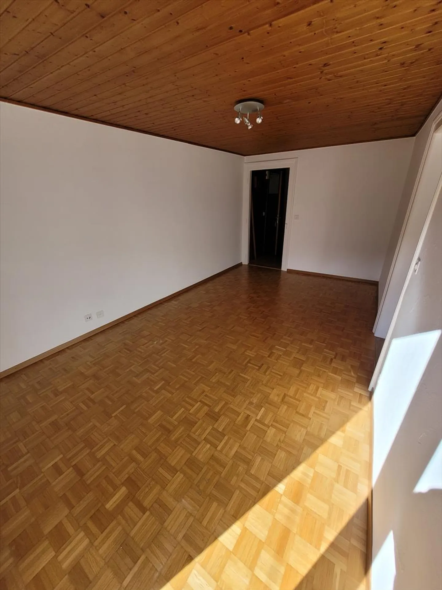 Appartement 2.5 pièces - Photo 5 sur 9