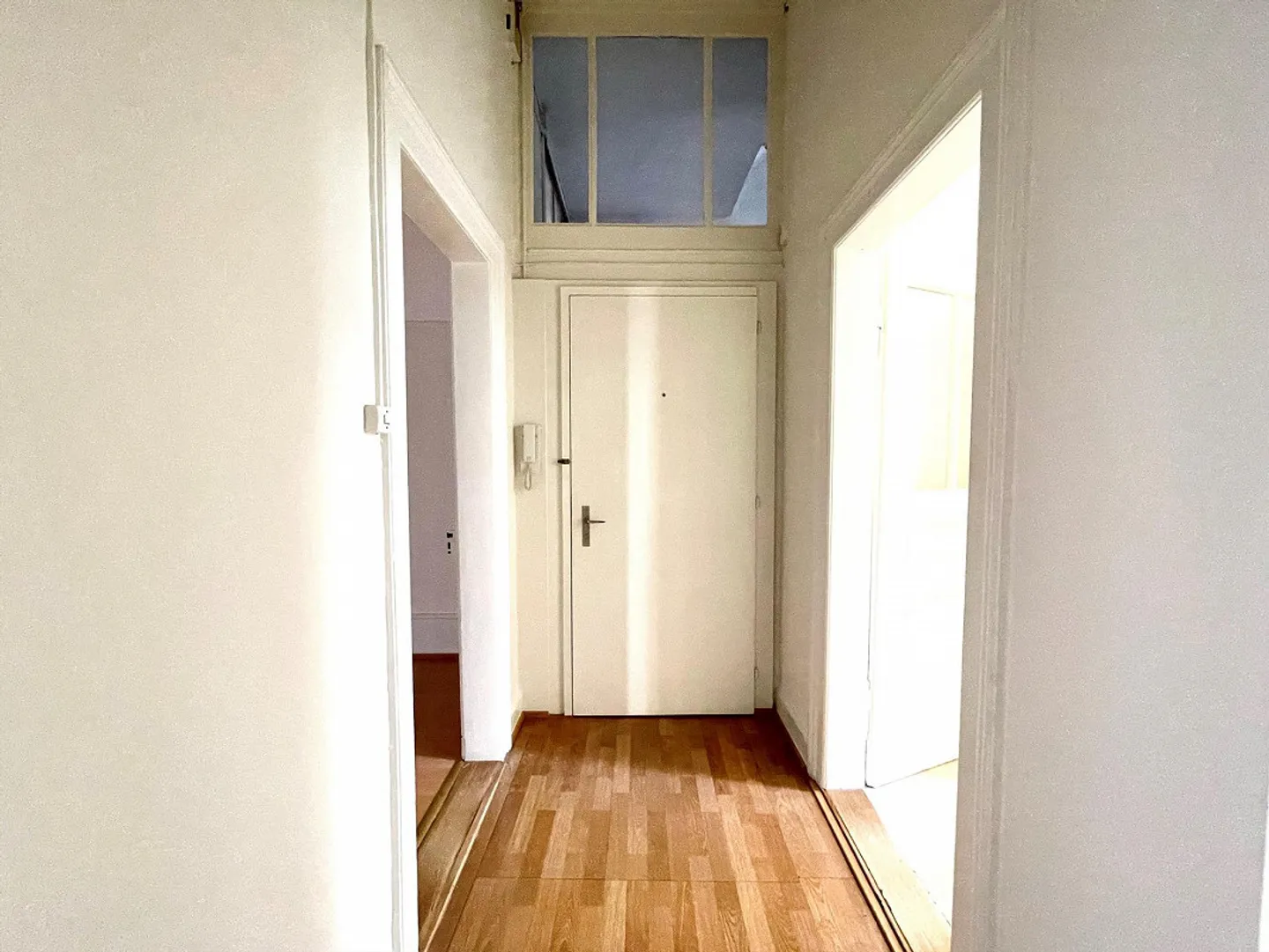 Near Musical Theater - Old Building Apartment near Public Transport - Photo 9 of 9