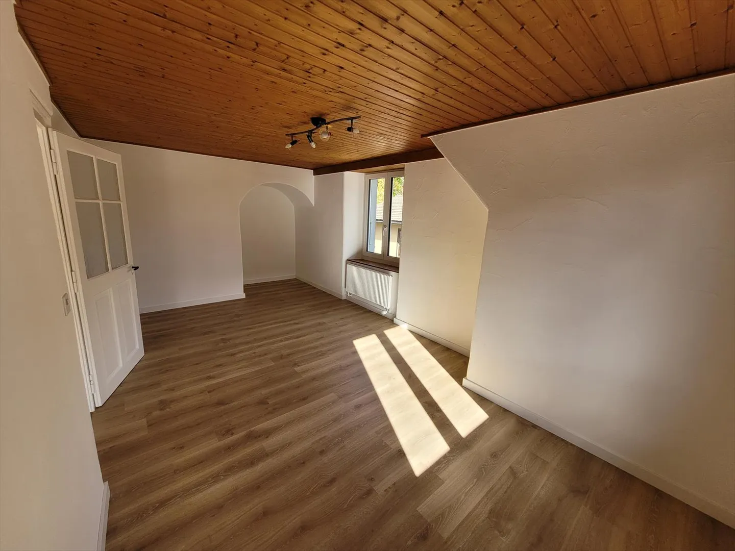 Appartement 2.5 pièces - Photo 3 sur 9