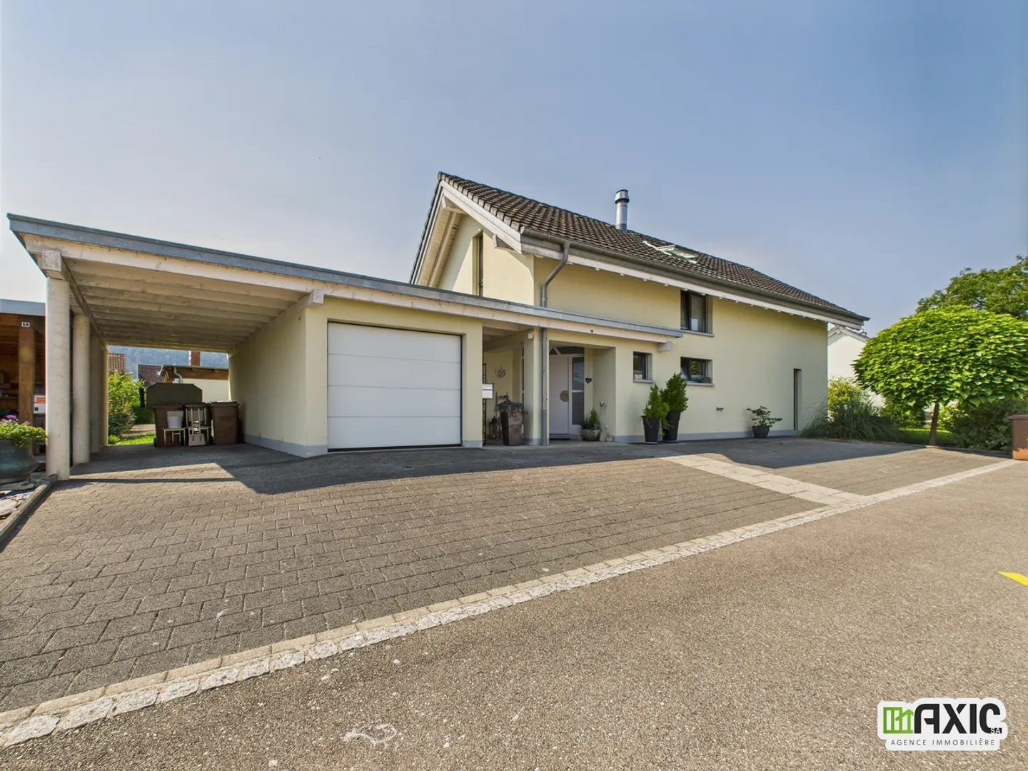 Villa 6,5 Zimmer - Foto 1 von 13