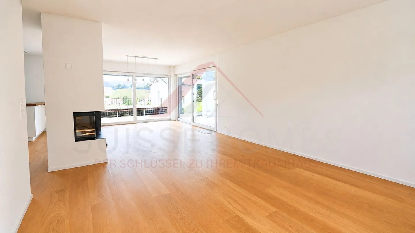A Home with a View - Family-Friendly Single-Family House with Panoramic View - Photo 5 of 24