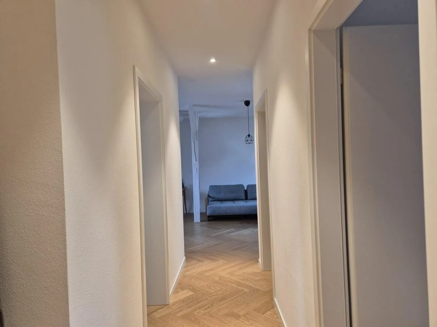 Vivere modernamente nel vivace Kleinbasel - Foto 5 di 9