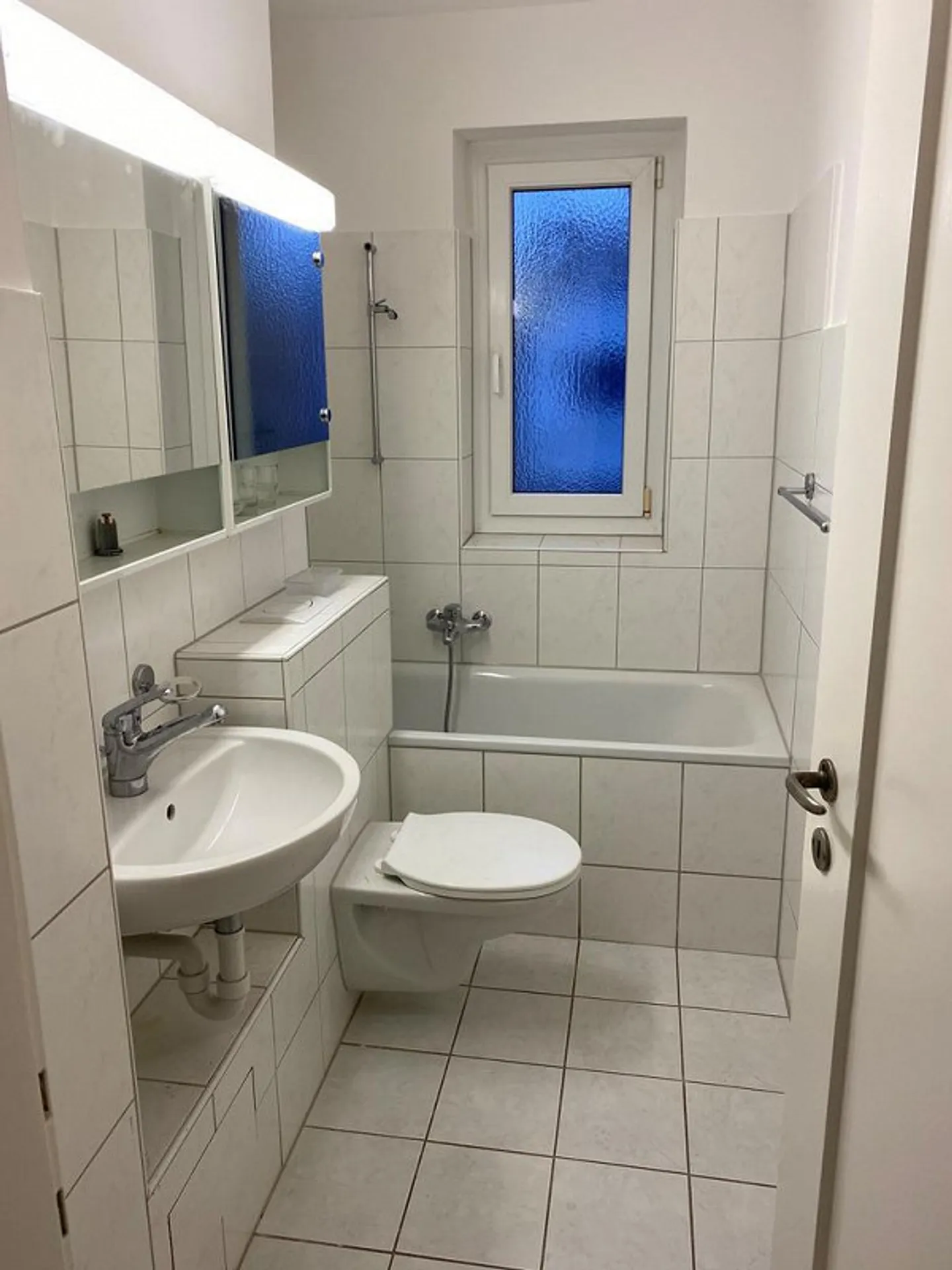 Bell'appartamento di 3 stanze tranquillo con balcone - Foto 6 di 8