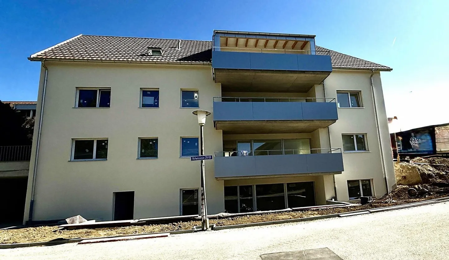 Grosser sonniger Sitzplatz an sehr ruhiger Lage - Foto 3 di 8