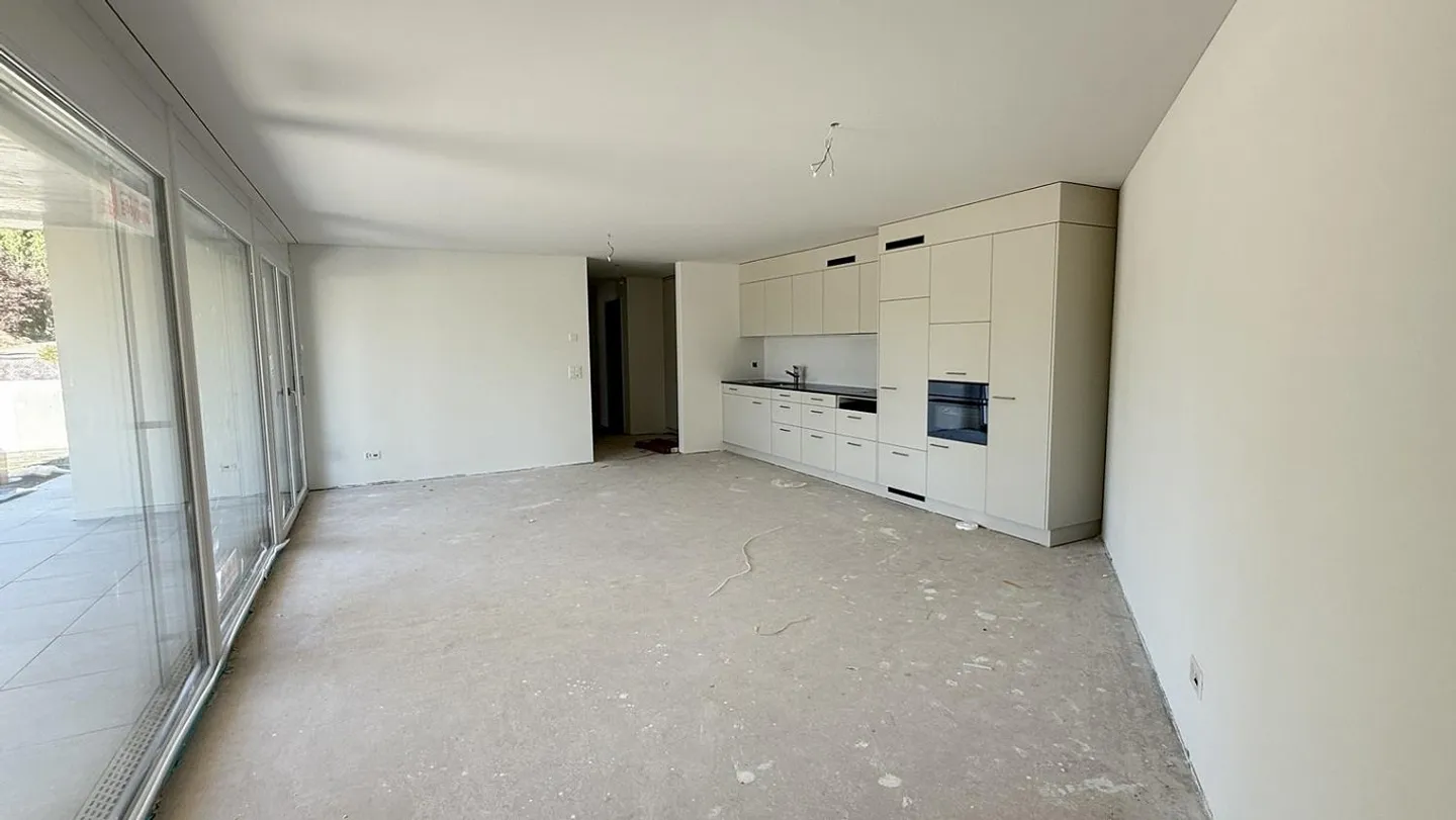 Grosser sonniger Sitzplatz an sehr ruhiger Lage - Foto 5 di 8