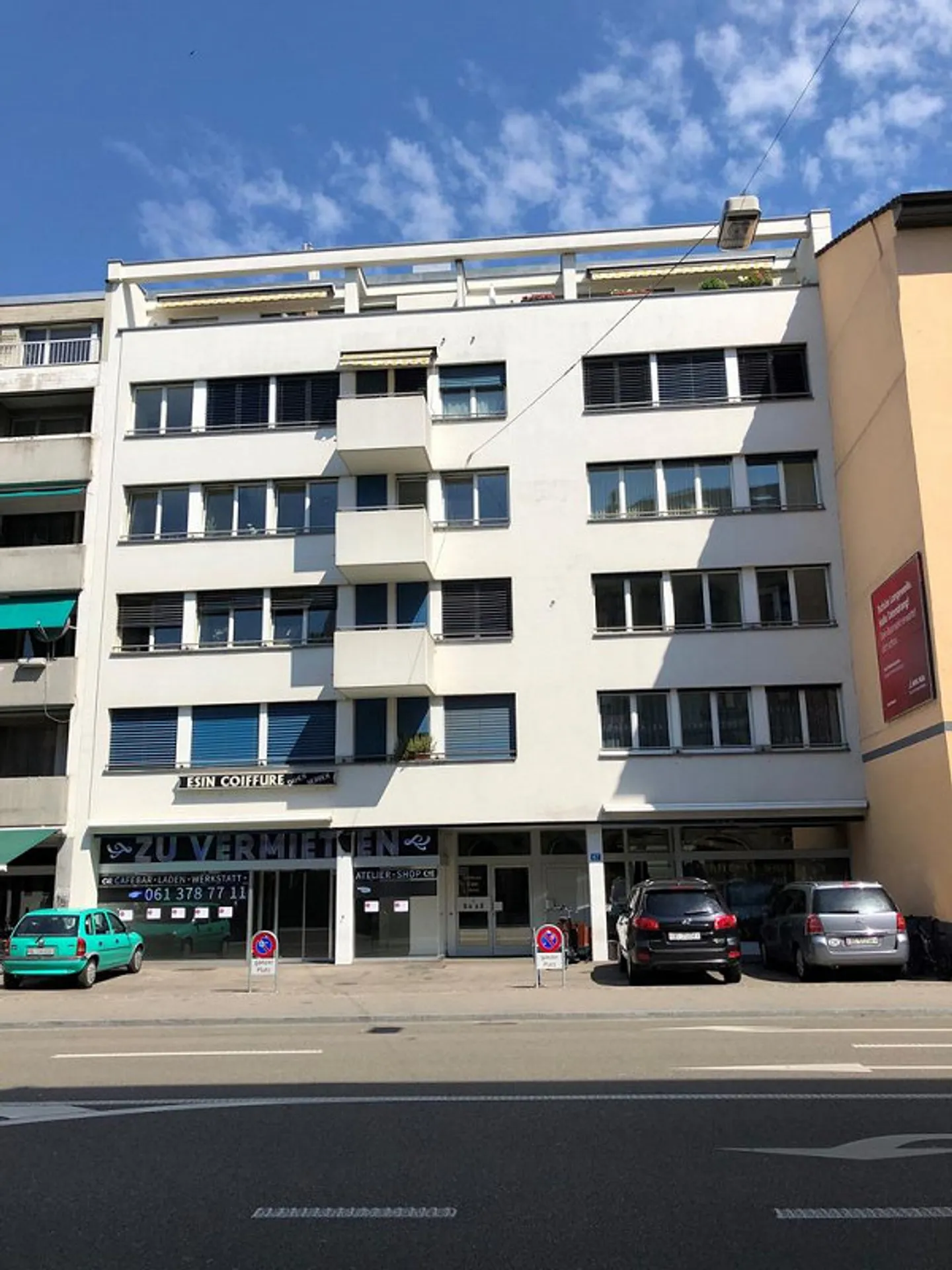 Spacious 3.5-room apartment in Kleinbasel - Photo 1 of 8