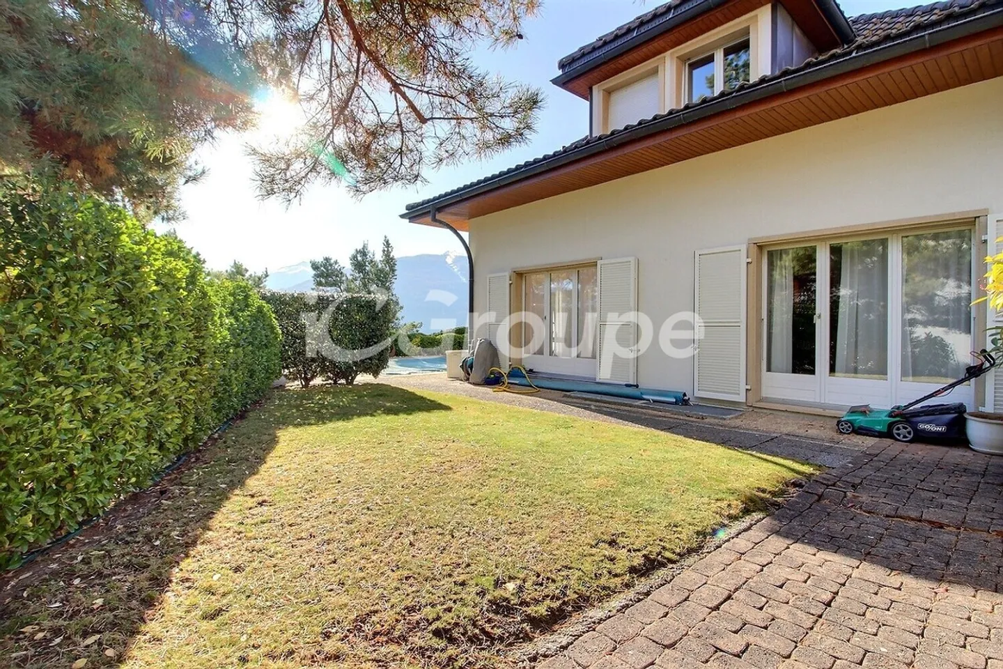 Casa familiare di 3.5 locali, fascino e tranquillità a Savièse - Foto 1 di 19