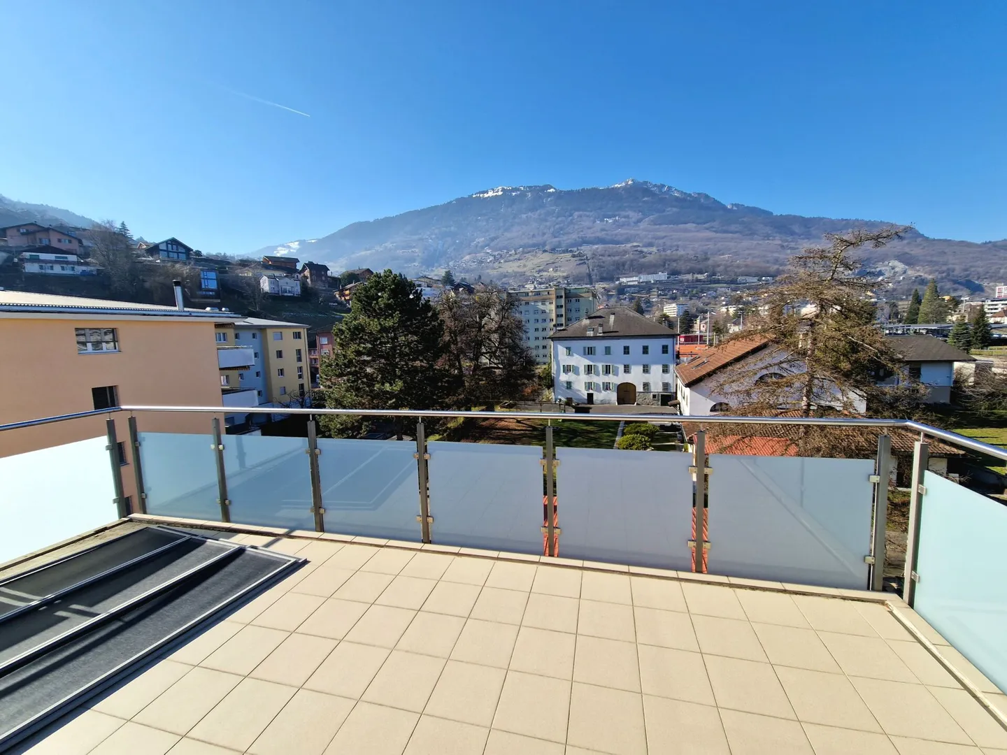 3.5 Room Apartment - Photo 1 of 8