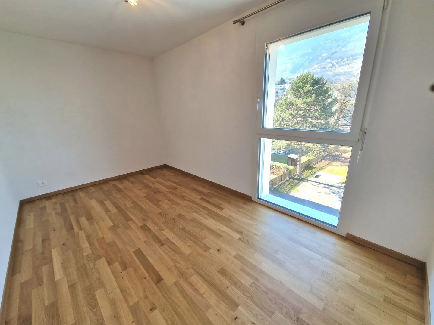 3.5 Room Apartment - Photo 8 of 8