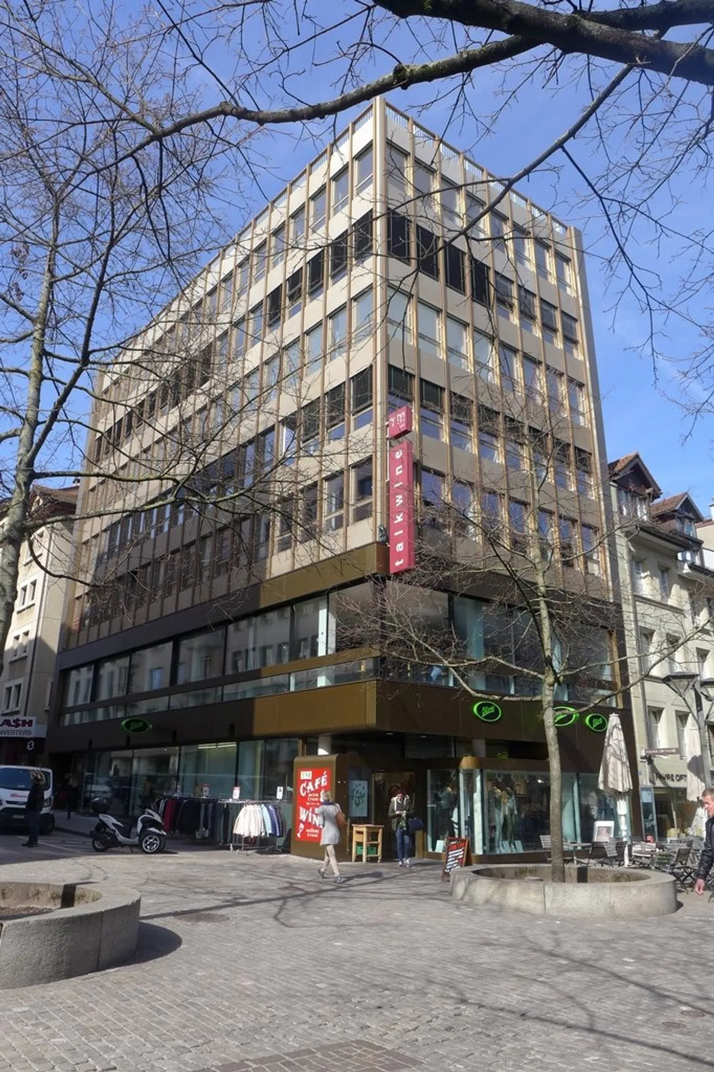 Espace Commercial Spacieux à Fribourg - Photo 1 sur 6