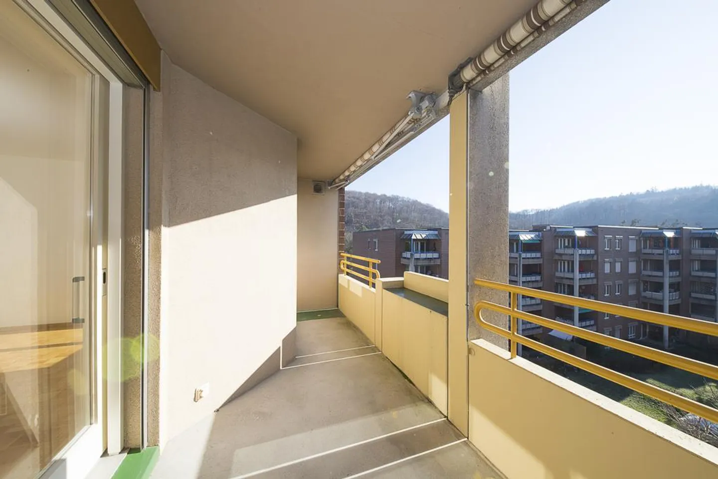 Appartement lumineux de 4,5 pièces au 2ème étage - Photo 9 sur 10