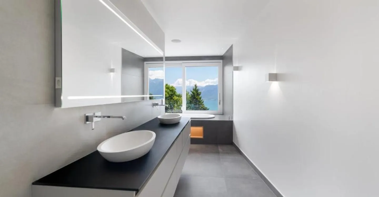 Moderne Villa mit Seeblick - Foto 8 von 12