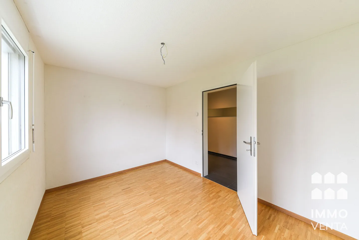 Modernes Apartment in Brügg - Foto 10 von 13
