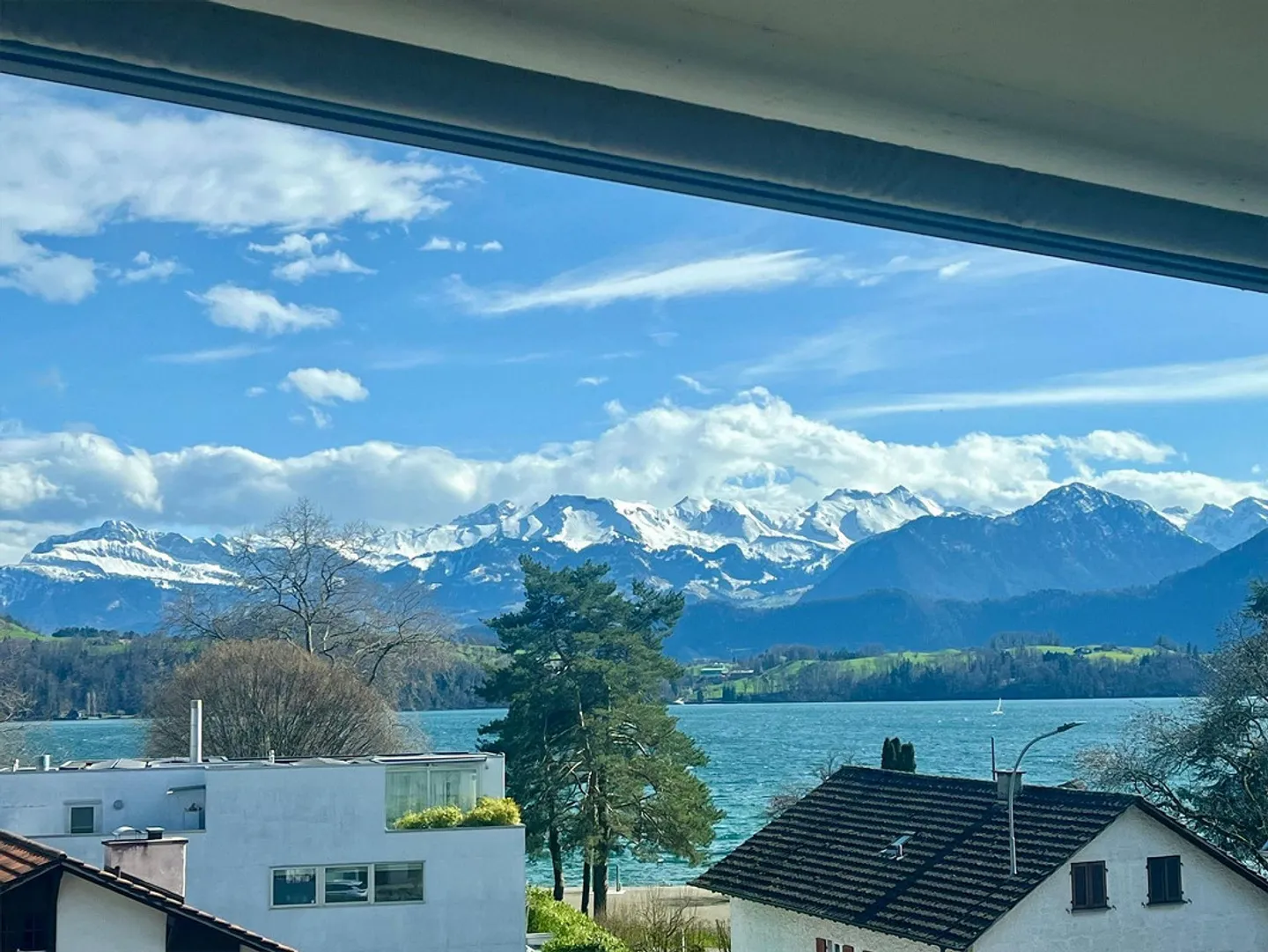 4.5 Zimmer Wohnung in Merlischachen - Foto 1 von 13