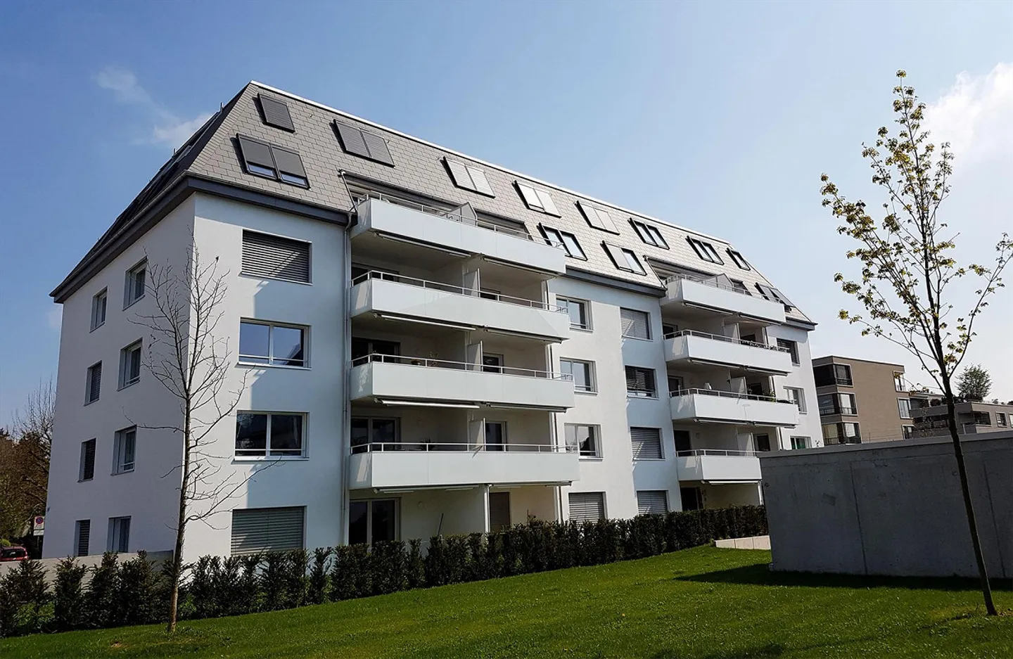 Appartamento moderno di 2,5 stanze con balcone ad Allschwil - Foto 1 di 12
