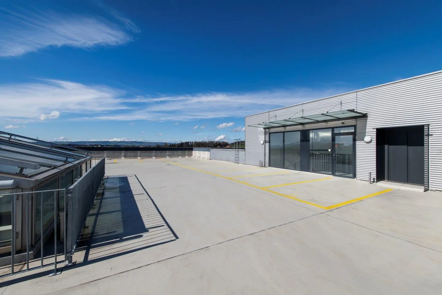 Westgate Baar – plug & work with individual office structure - Photo 8 of 8