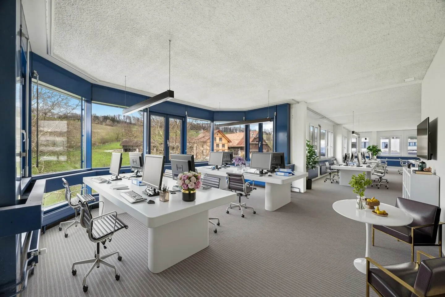Ampio spazio commerciale/ufficio versatile di 413 m² - Foto 3 di 13
