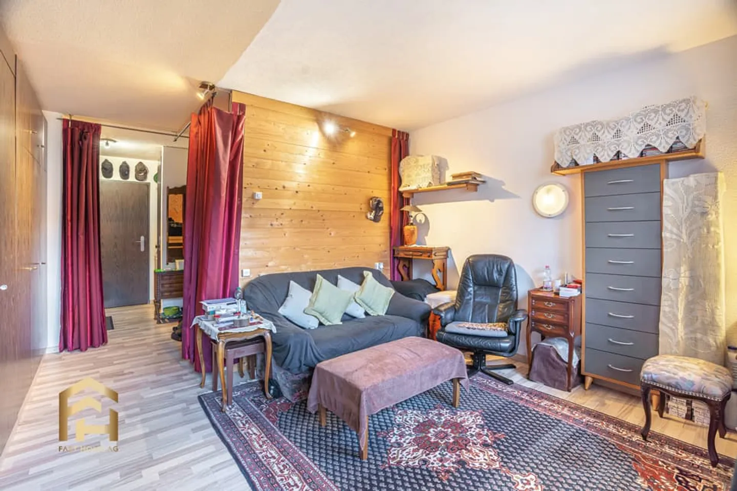 Furnished Studio with Fantastic View - Photo 2 of 13