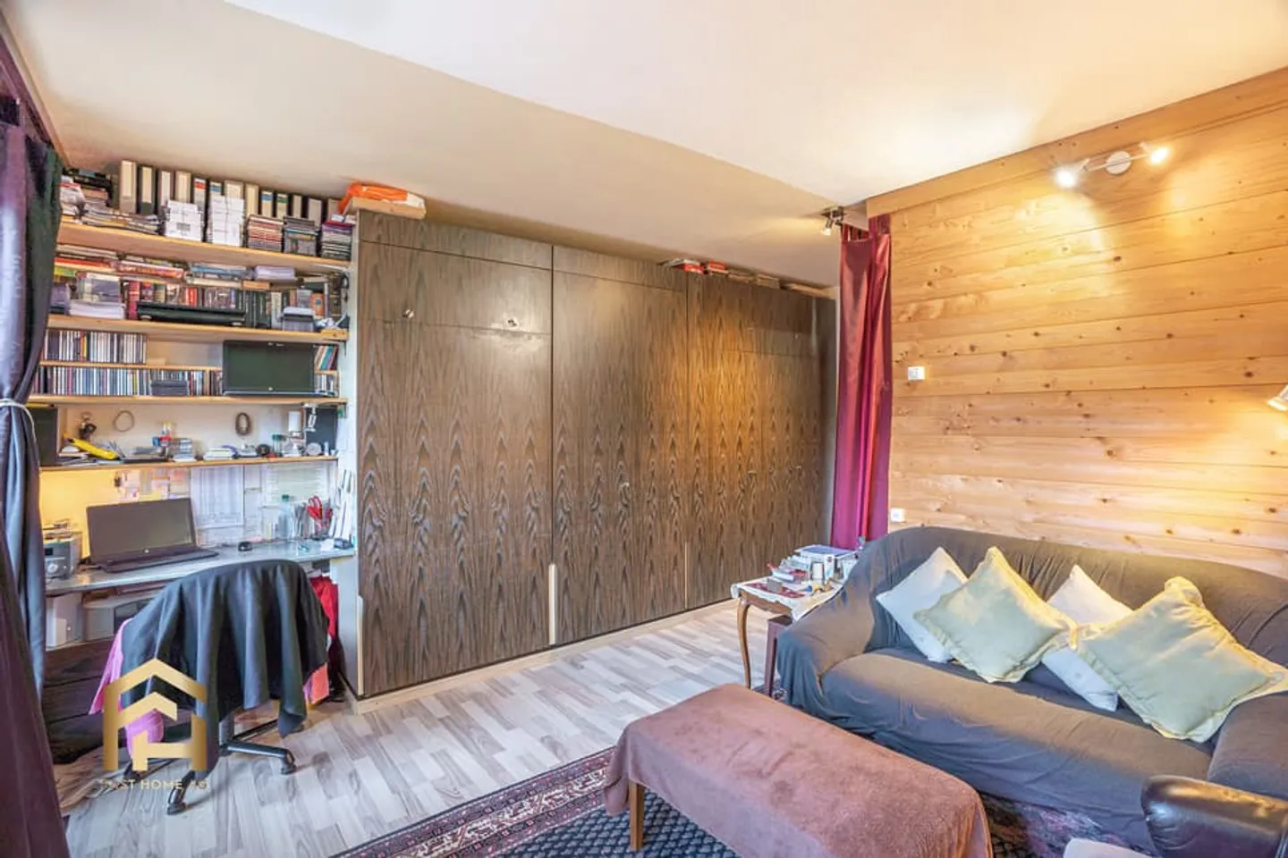 Furnished Studio with Fantastic View - Photo 4 of 13