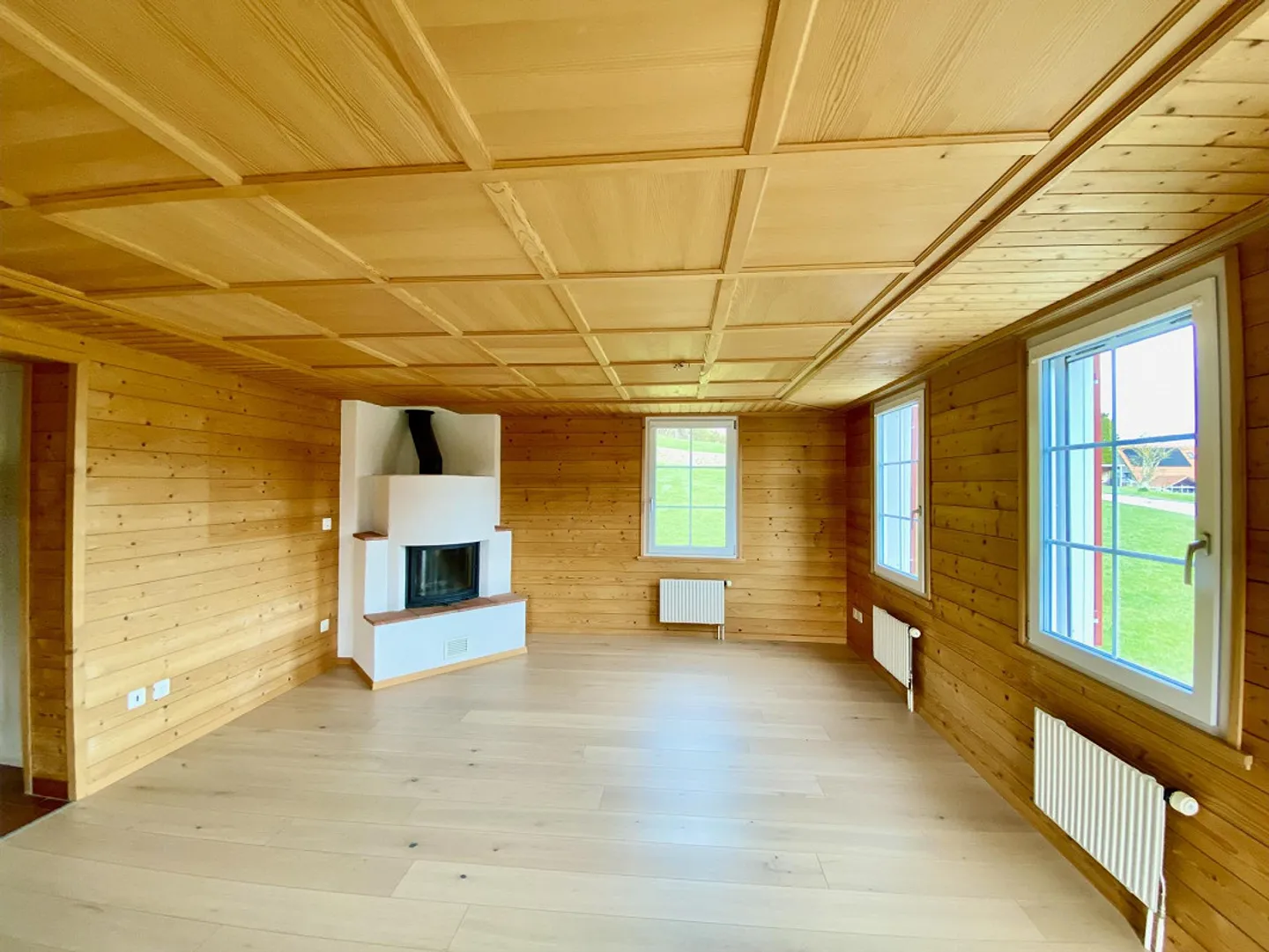 Spacious Detached Family House in a Quiet Location - Photo 2 of 18