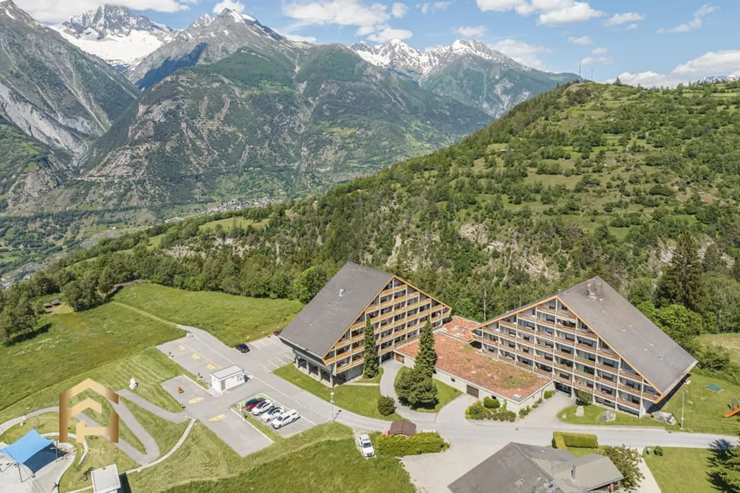 Furnished Studio with Fantastic View - Photo 9 of 13