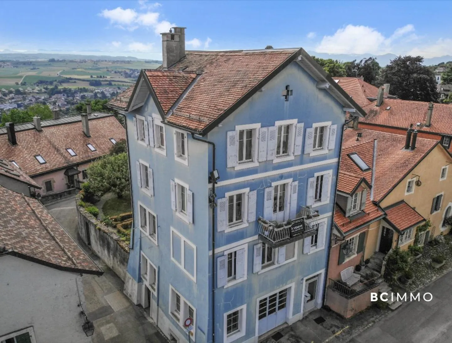 Edificio da ristrutturare nel borgo di Cossonay - Foto 1 di 8