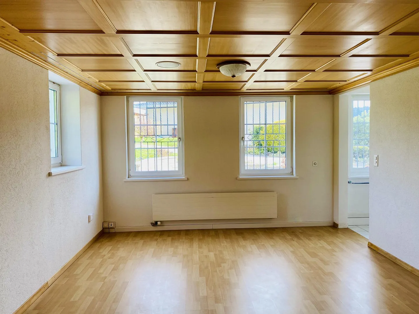 Spacious Detached Family House in a Quiet Location - Photo 5 of 18