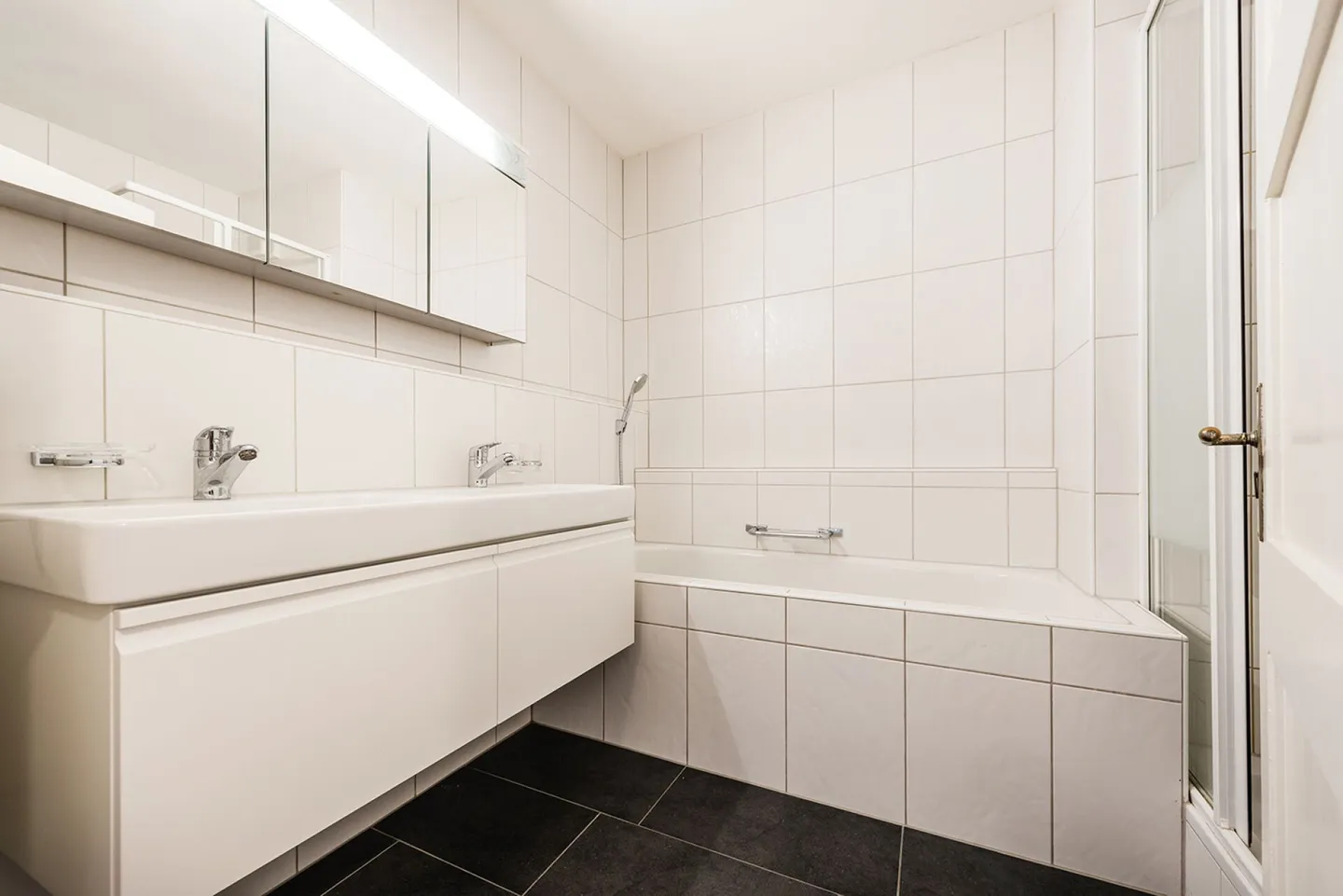 Grosszügig und modern Wohnen im Zentrum von Herisau - Foto 10 von 12