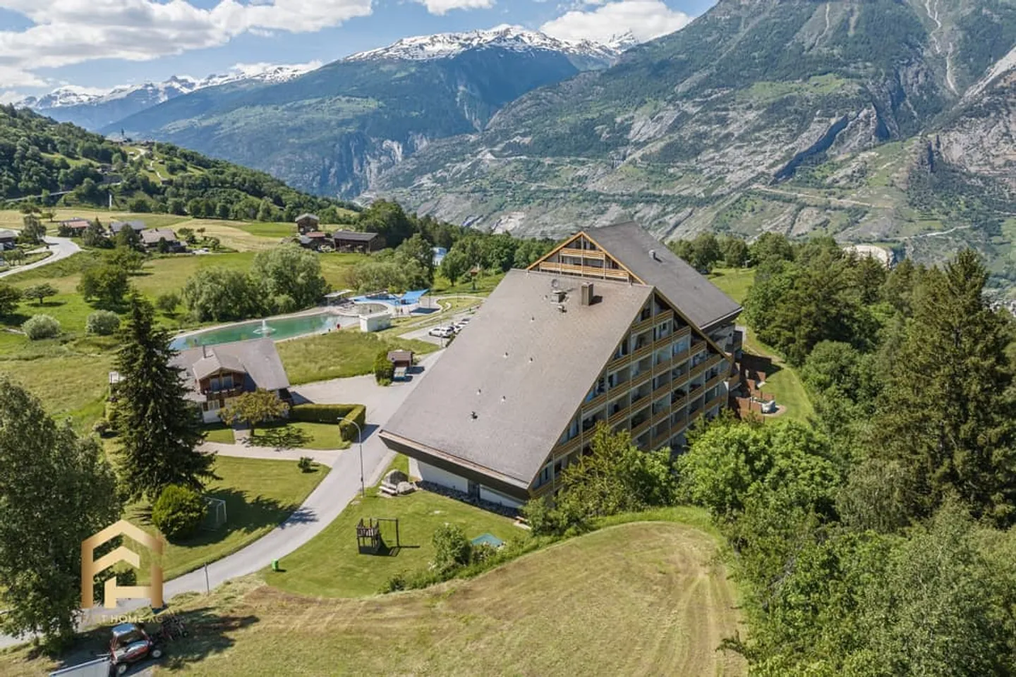 Furnished Studio with Fantastic View - Photo 13 of 13