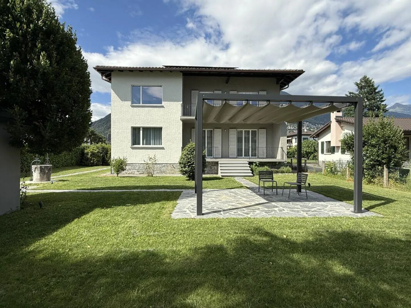 Charming 4.5-room ground floor apartment in Ticino style with garden in Ascona - Photo 1 of 7