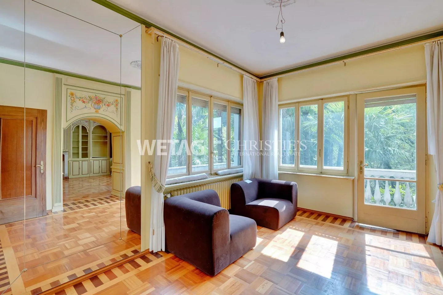 Lugano-Castel San Pietro: Elegant Villa in the midst of a green oasis with tennis court for sale? Primary residence - Photo 11 of 13