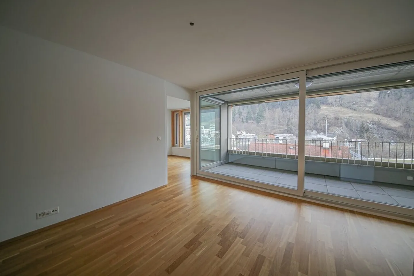 Appartamento senza tempo di 2,5 locali in affitto a Ilanz! - Foto 3 di 7