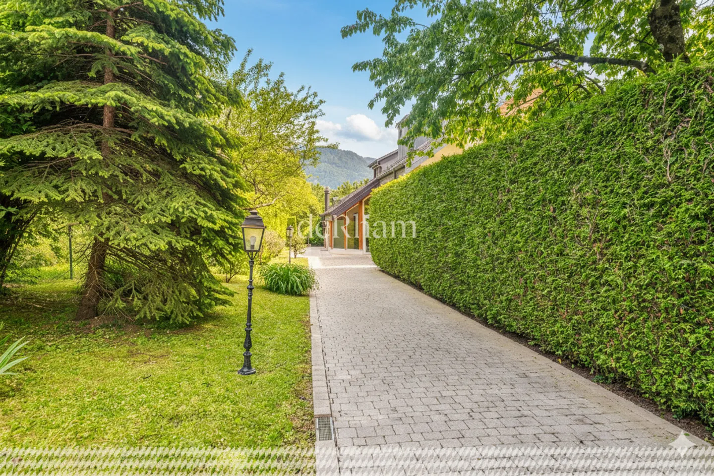 Einfamilienhaus kaufen - Foto 2 von 13