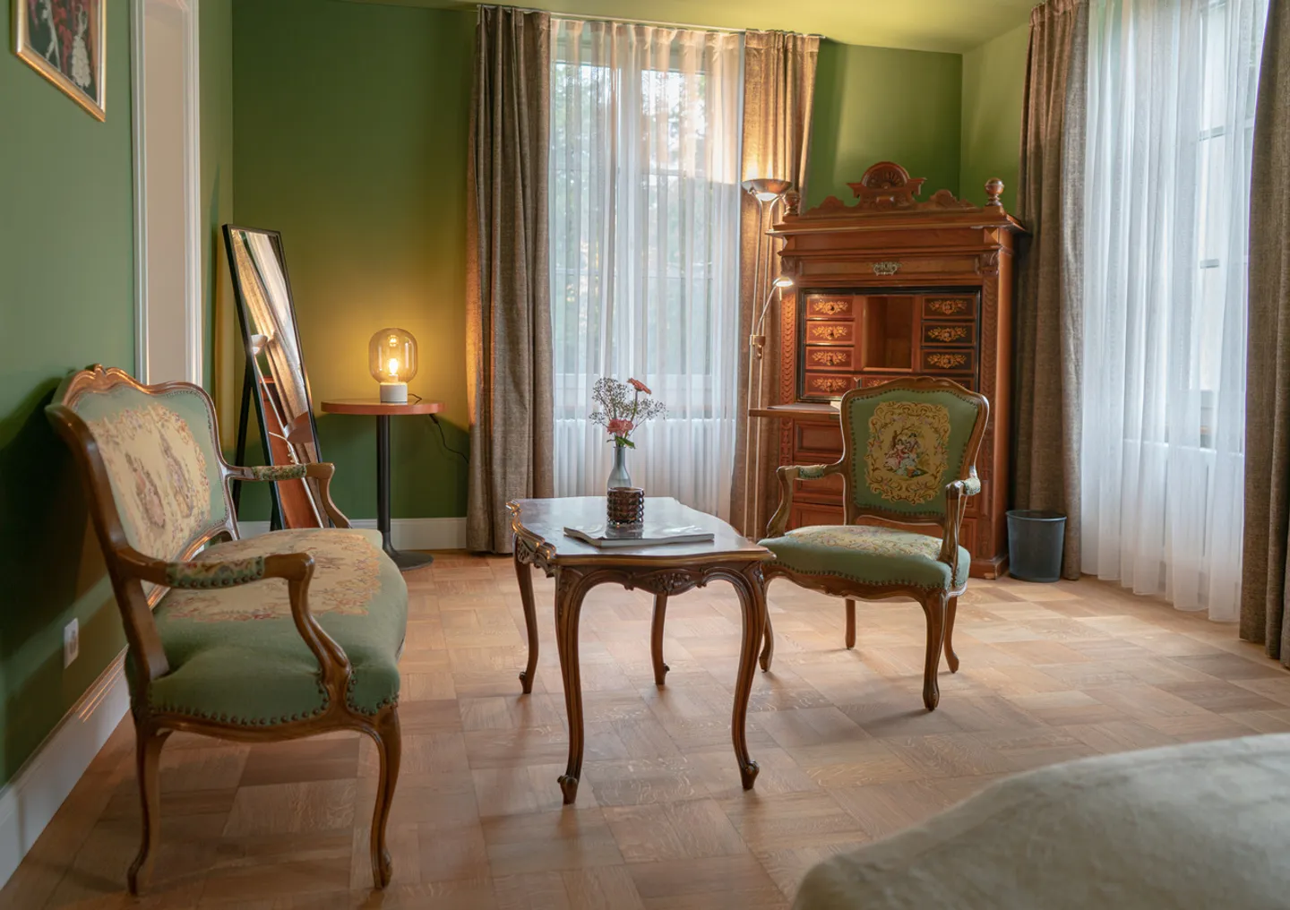 Charming Villa Apartment - Photo 2 of 7